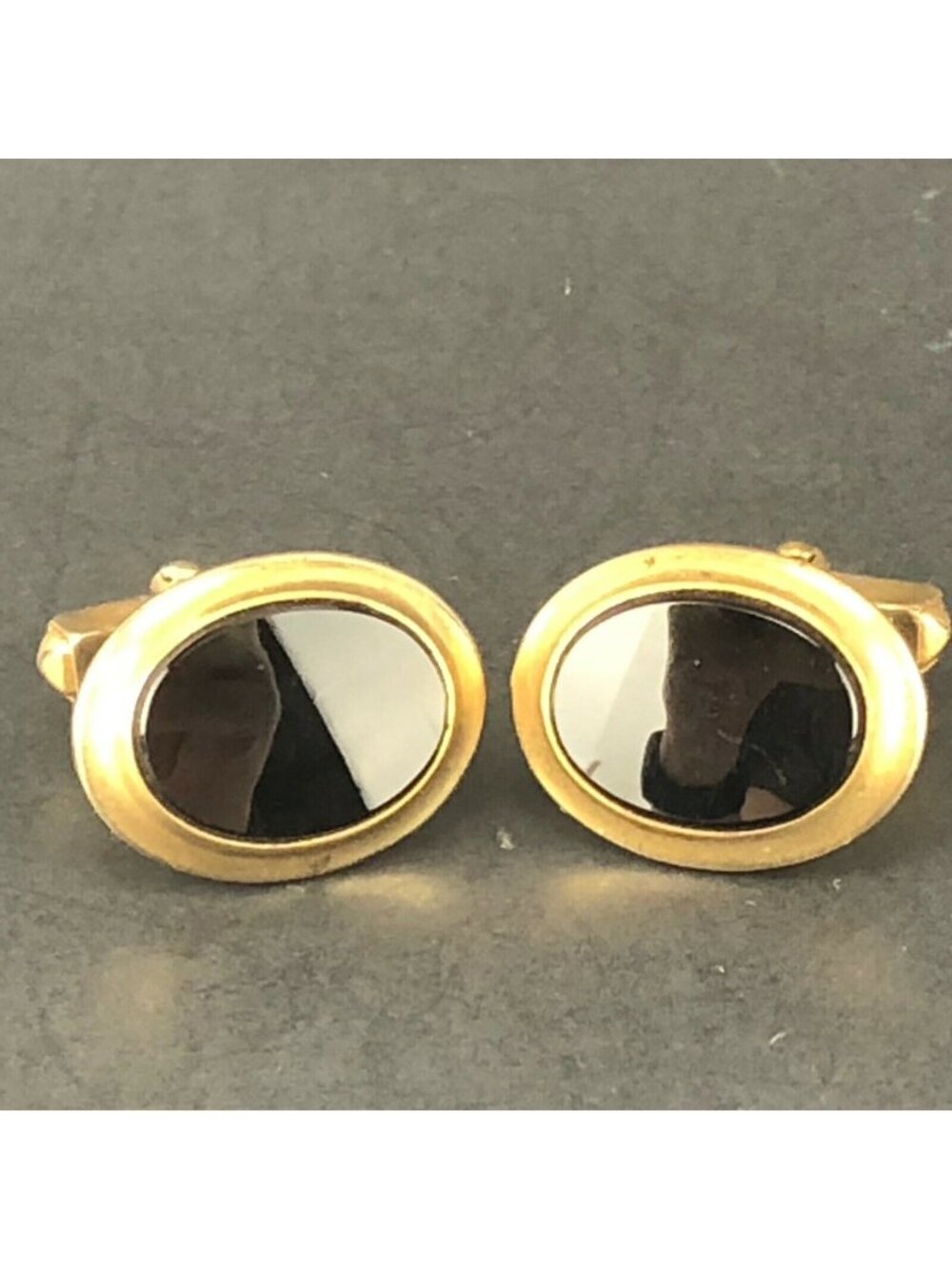 Vintage Hinson Cufflinks Gold Tone & Black Onyx Oval